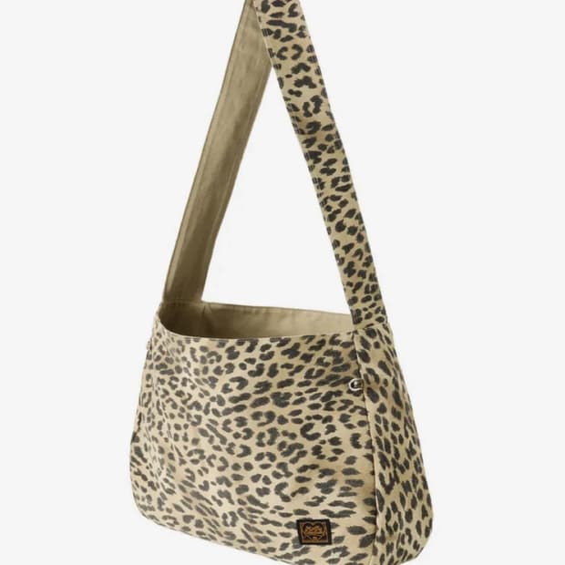 밈더워드로브 레오파드 프린팅 리버시블백