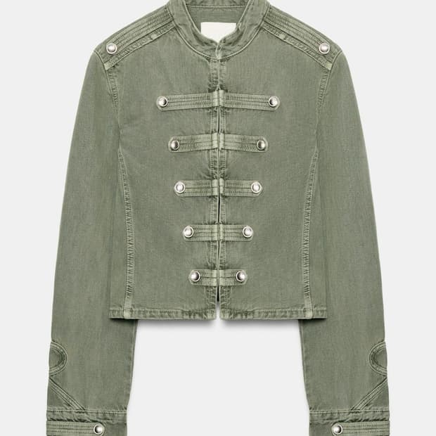 자라 나폴레옹 자켓 구합니다