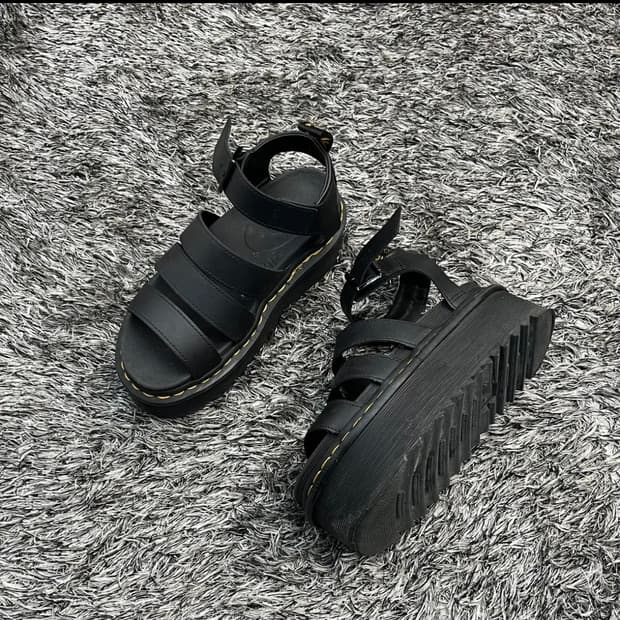 닥터마틴 4cm 키높이 샌들 (220)