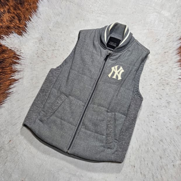 MLB NY 그레이 패딩 베스트