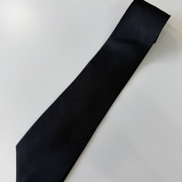 블랙 실크 넥타이 9cm