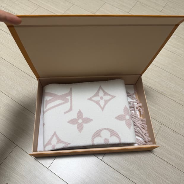 루이비통 목도리