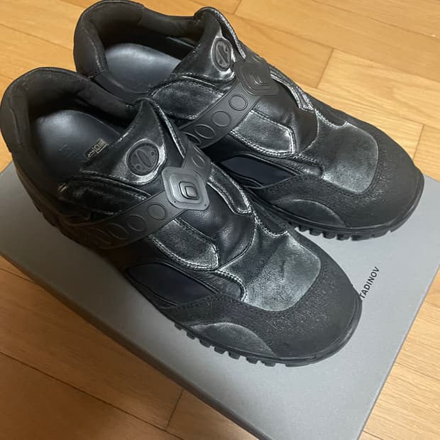 42) 키코코스타디노브 안타라스 슈즈 블랙