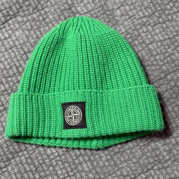 스톤아일랜드 비니