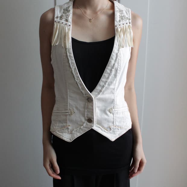 Egoist western fringe vest
