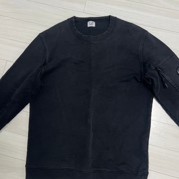 cp컴퍼니 맨투맨 (m)