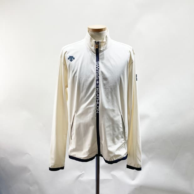 데상트 남성스포츠집업 스판 L 진스센스