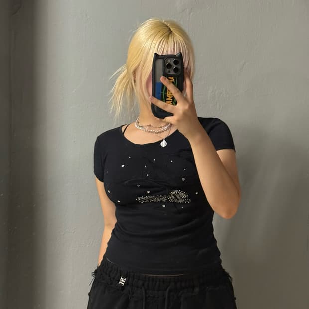 lettering cubic detail top