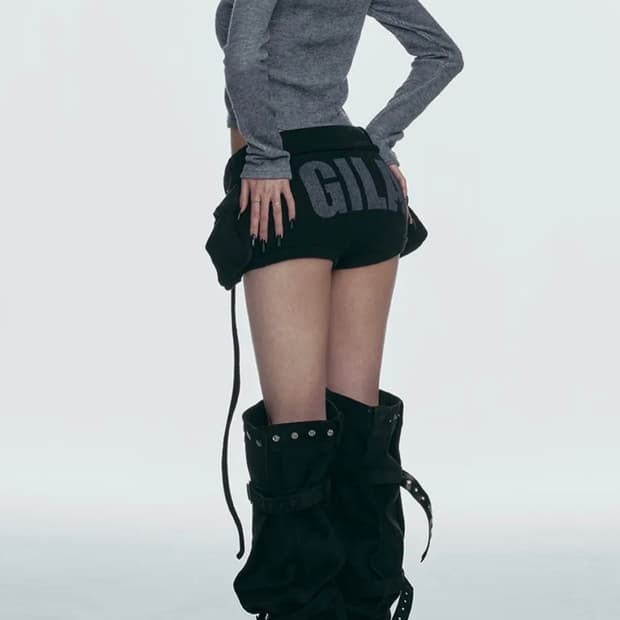 [새상품] 길라아카이브 볼드 로고 포켓 니트 쇼츠 블랙