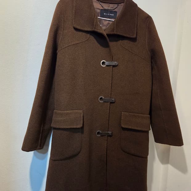 미샤 브라운코트