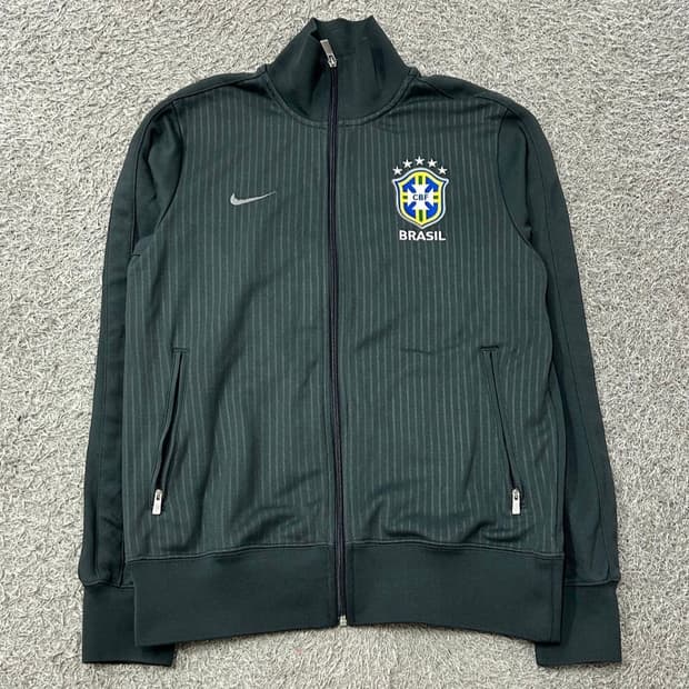 브라질 트랙탑 M