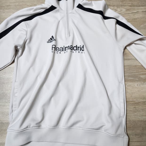 아디다사 레알 마드리드 반집업 트레이닝복