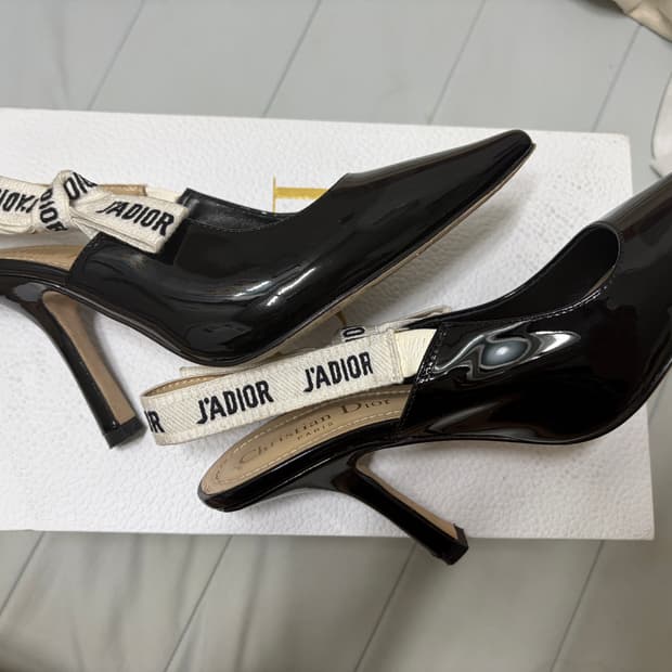 디올 슬링백 36 230