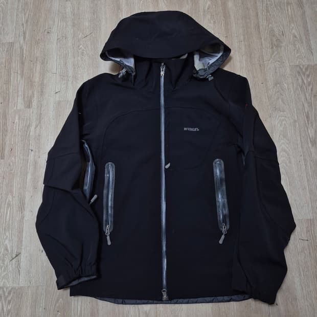 맥킨리 아웃도어 후드 바람막이 자켓 M(95)