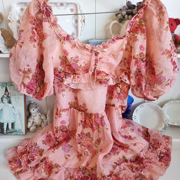 LIZ LISA(리즈리사) 로즈 쉬폰 오프숄더 원피스