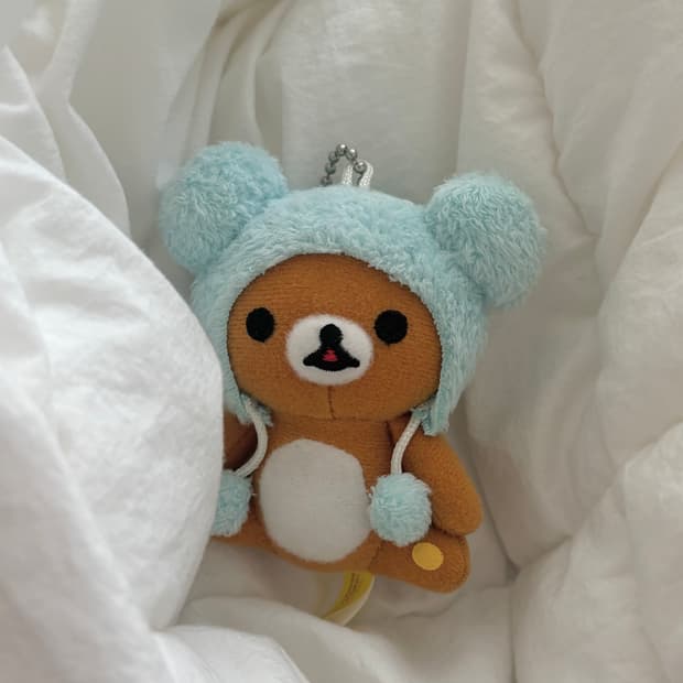 리락쿠마 모코모코 털모자 고전 인형 키링