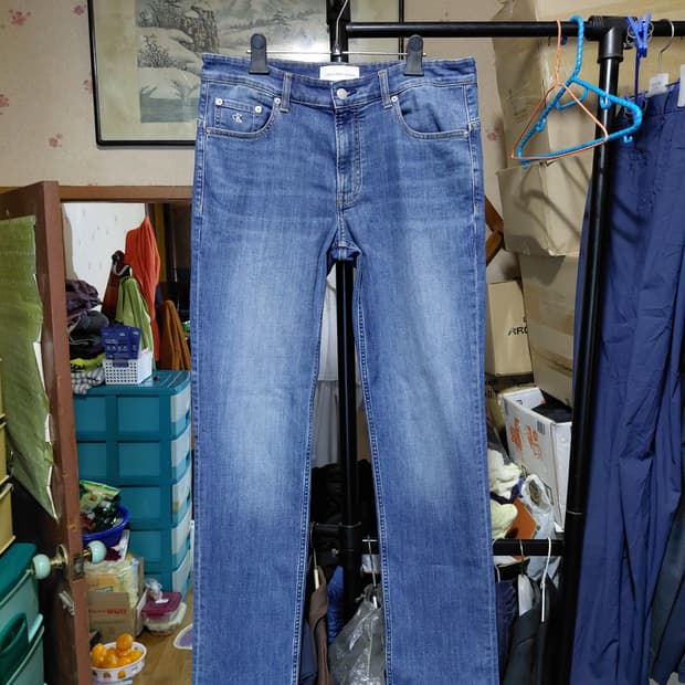 [켈빈클라인]바디핏 미드블루 데님 청바지 32사이즈 