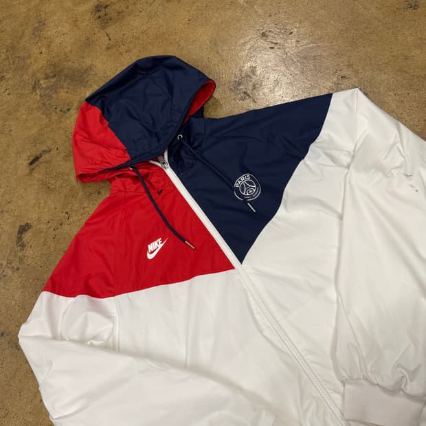 [정품/M] 나이키 PSG 콜라보 바람막이 자켓 b17