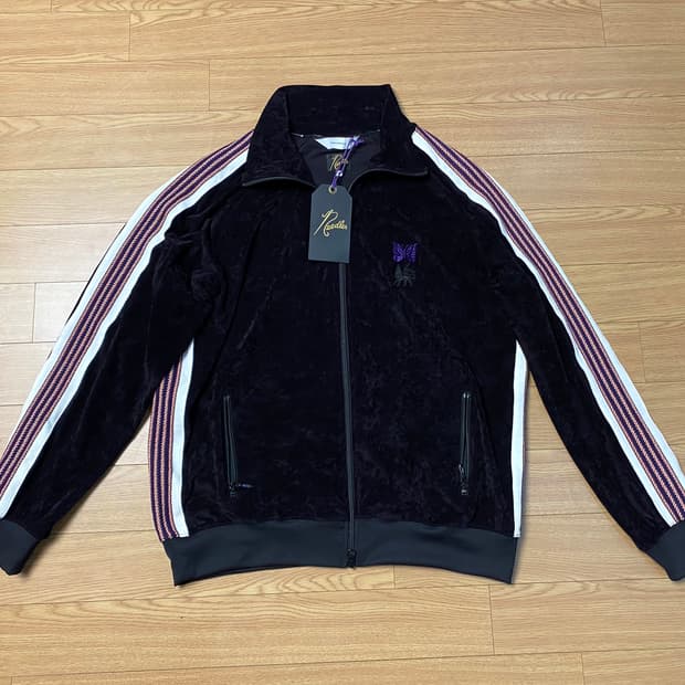 (XL) 니들스 x 사스콰치 패브릭스 벨루어 트랙탑