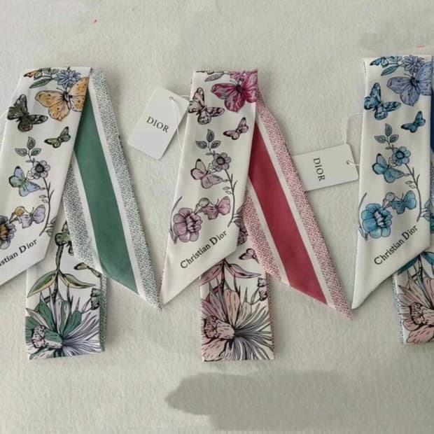 디올 실크 트윌리 스카프 