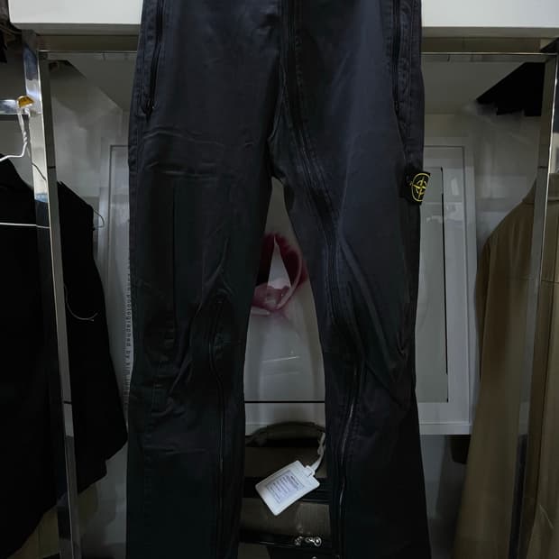 스톤아일랜드/차콜블랙 지퍼디테일팬츠