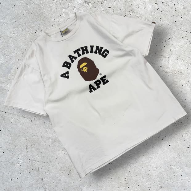 [XL] 베이프 컬리지 반팔 티셔츠 화이트 D447