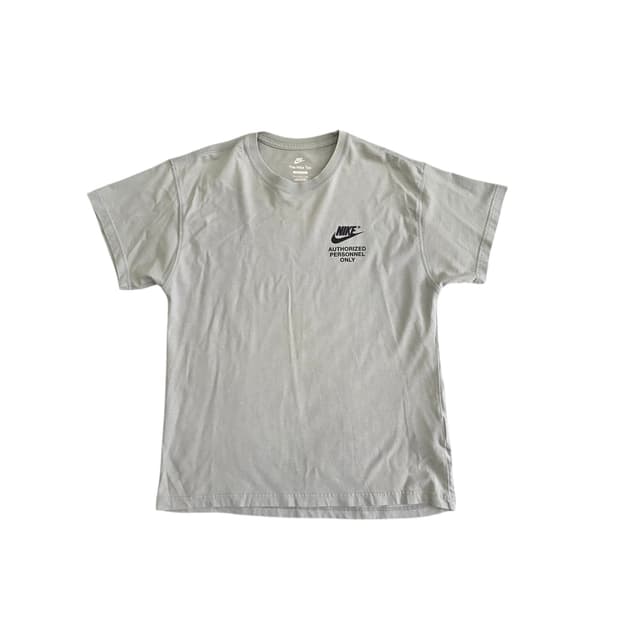 Nike Authorized Personnel 스모크 그레이 반팔 티셔츠