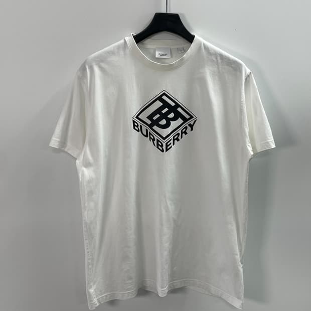 버버리 TB로고 화이트 반팔티 (on.1607)