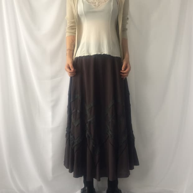 Lace point slip sleeveless