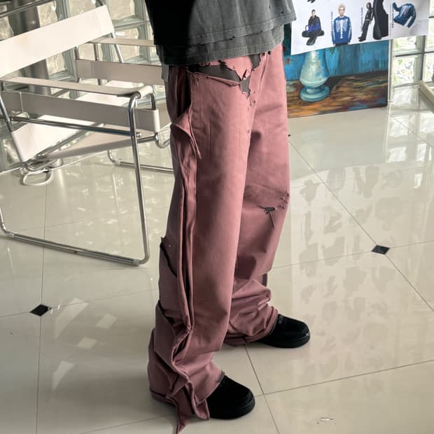 damage processed sweatpants 스웨트팬츠