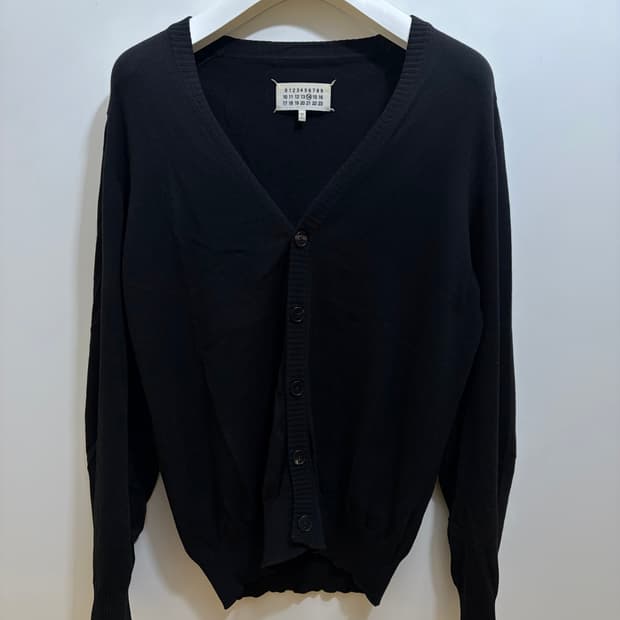 마르지엘라 엘보우패치 가디건 블랙 희귀매물