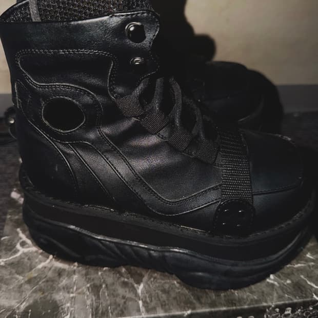 데모니아 넵튠 250(us8, 38) 팝니다.