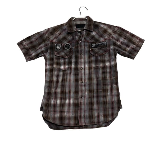 Create Barefoot check shirts