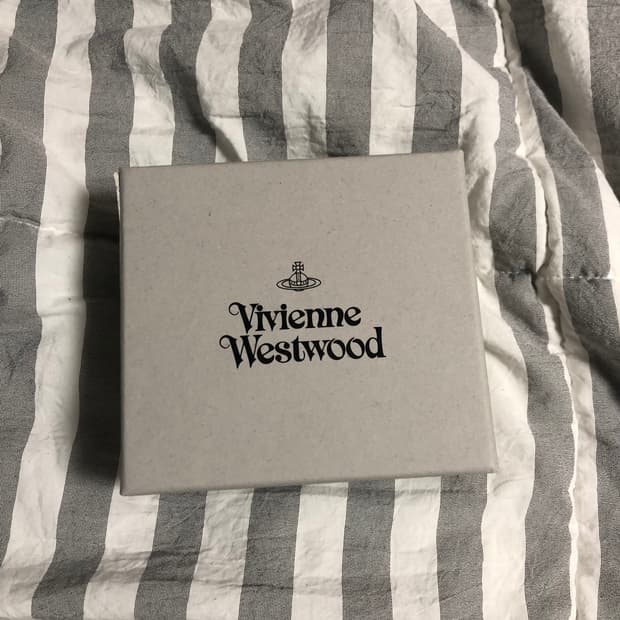 비비안웨스트우드 반지갑