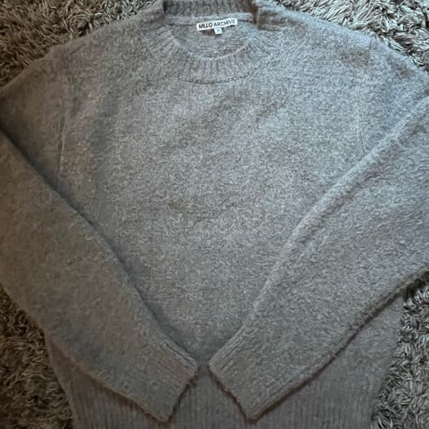 밀로 아카이브 크롭 실루엣 니트 멜란지 그레이