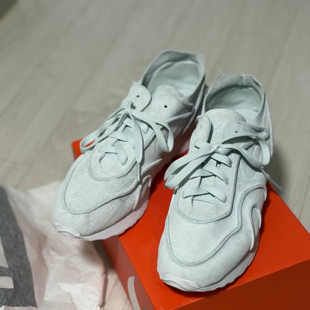 나이키 아웃버스트 데콘 고스트 아쿠아