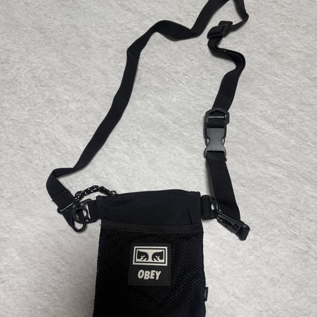 오베이 크로스백