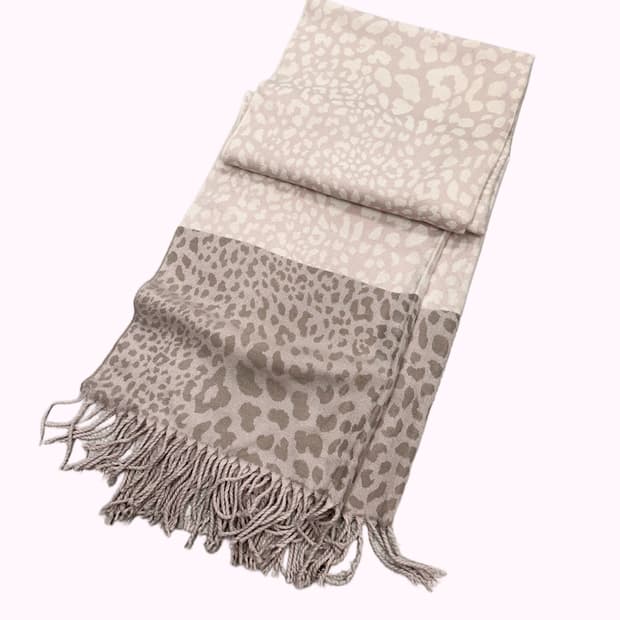 two-tone pink leopard muffler