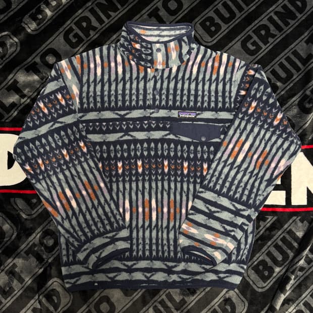 파타고니아 신칠라 스냅 티 풀 오버 쿠타 클래쉬 쉐도우 블루