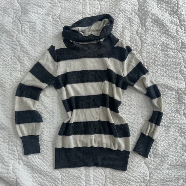 갸루 스트라이프 니트티