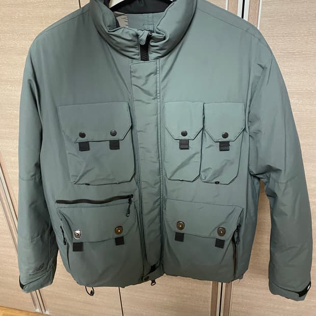 뉴발란스 이스트로그 기어6 이동휘 패딩 xl 105