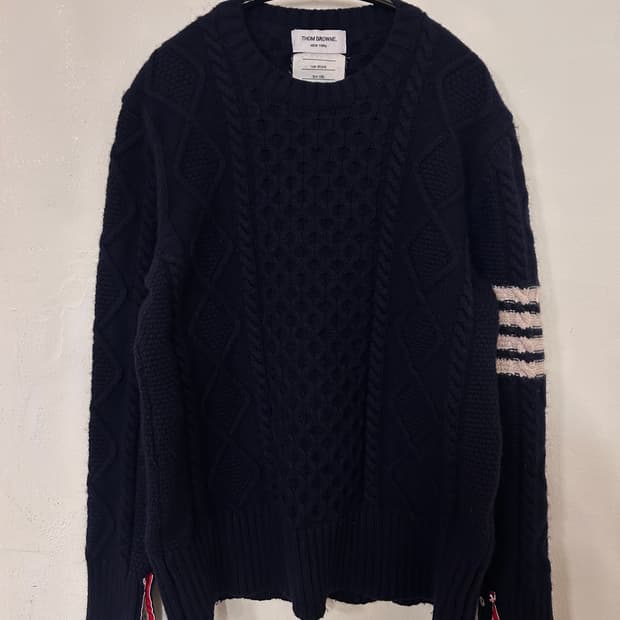 (정품) 톰브라운 네이비 케이블 니트 2사이즈