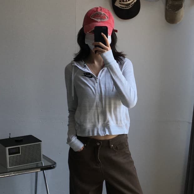 나이키 퓨추라로고 크롭 후드집업