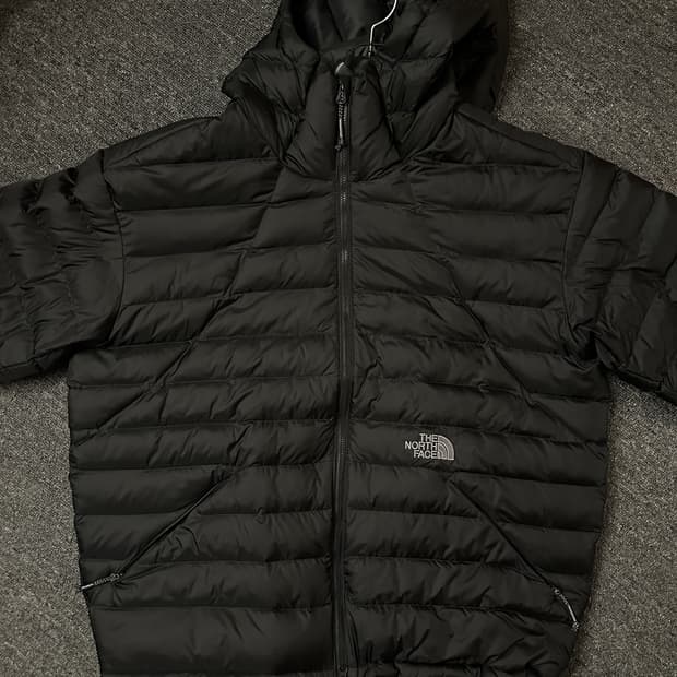 노페 벤투스 한정판 경량패딩