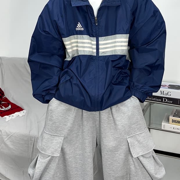 아디다스 네이비 배색 삼선 바람막이