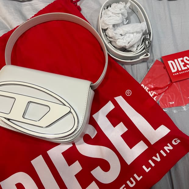 디젤 1DR 숄더백 화이트