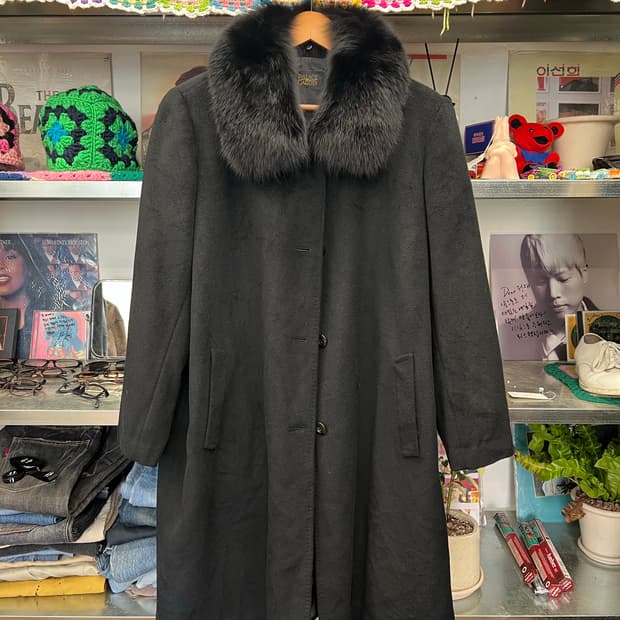 PALACE GARDEN Fox Fur Collar Wool Coat 
