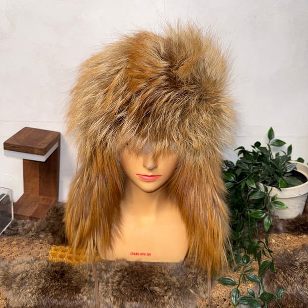 Mixed brown hairy trapper hat