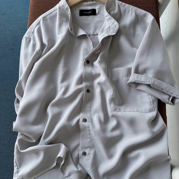 Silky touch wide silhouette H/S shirt