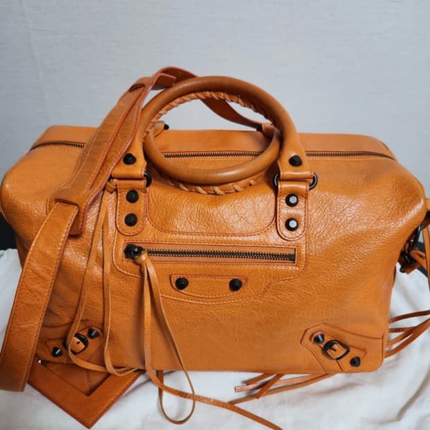 발렌시아가 시티 트위기백 레어컬러